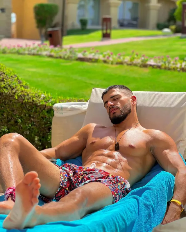 Onun şəkli ilə azərbaycanlı qızları aldadırlar