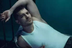 Çağatay yeni serialından danışdı