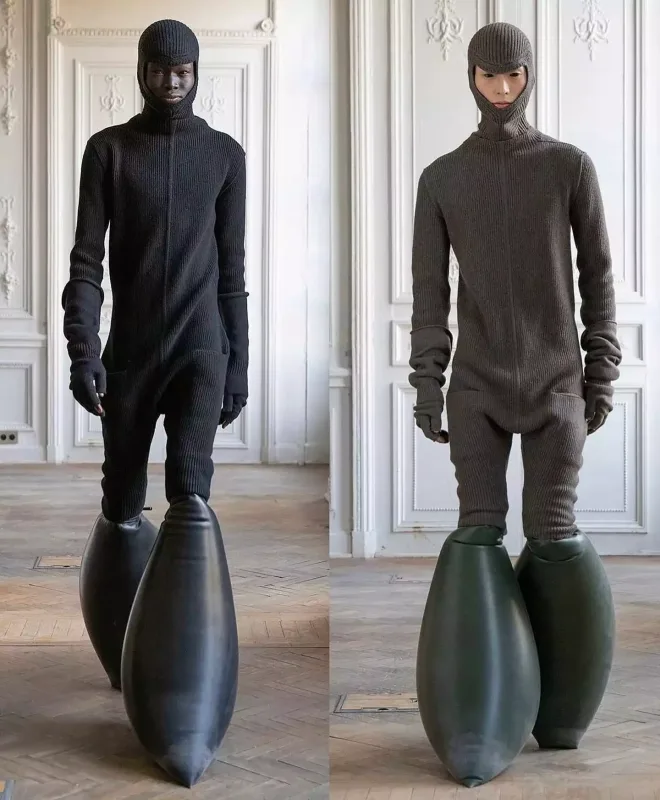 Modelyerin evində qəribə dəfilə...