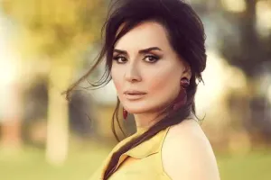 “Arxasında intellekt dayanmırsa, gözəlllik heçdir”