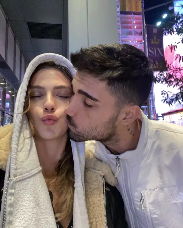 Tatlısesin əkiz nəvələri oldu