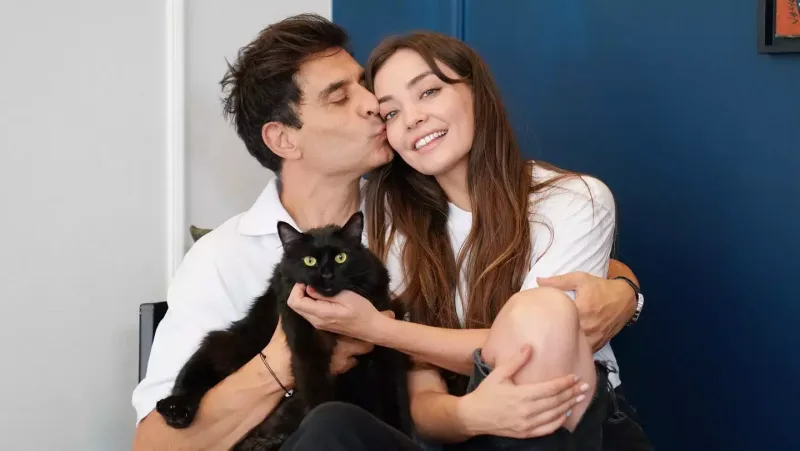 İki aya ispan dilini öyrənib