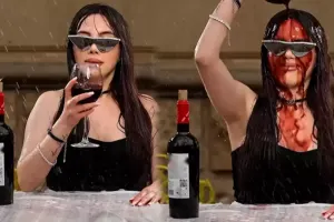 Xalq artistinin nəvəsindən trend!