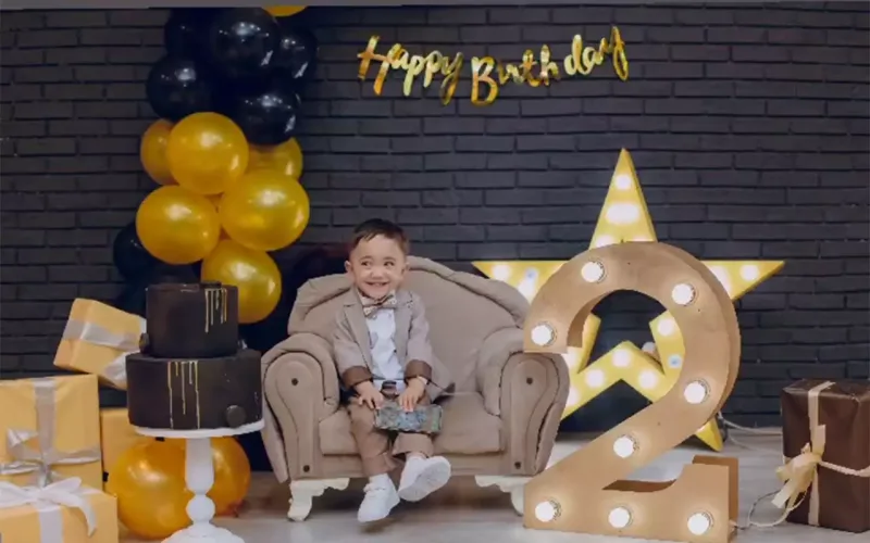 Zemfiranın oğlu iki yaşında...