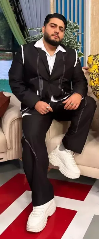 Bir pencək, 3 adam...