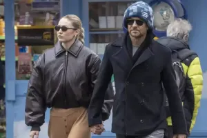 Sevgililər birgə görüntüləndilər...