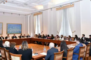 Paytaxt muzeyləri ilə bağlı müşavirə keçirildi