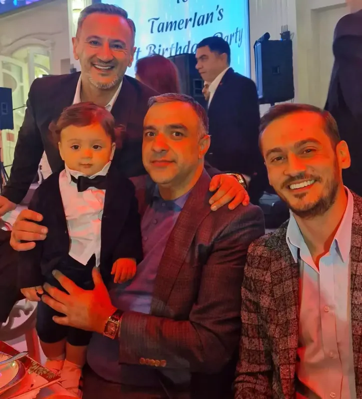 Mahirin kiçik qardaşı...