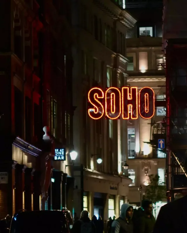 Hüseynin London sərgüzəştləri...