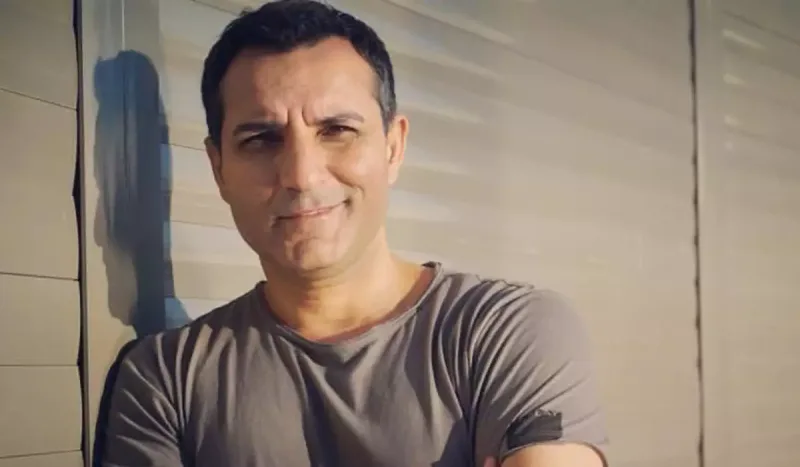 Estetik iddialarından danışdı