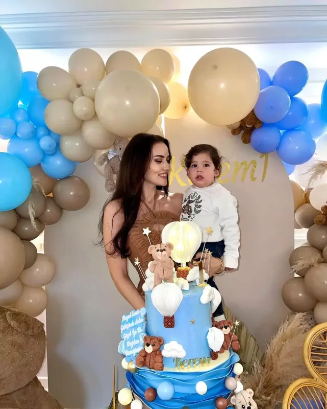 Keremin 1 yaşını keçirdilər