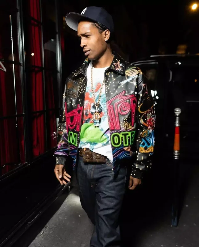 Ailəlikcə Paris gecələrində