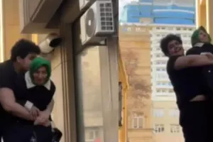 Videoları müzakirə olunan gənc xəstəxanaya yerləşdirildi - Yenilənib