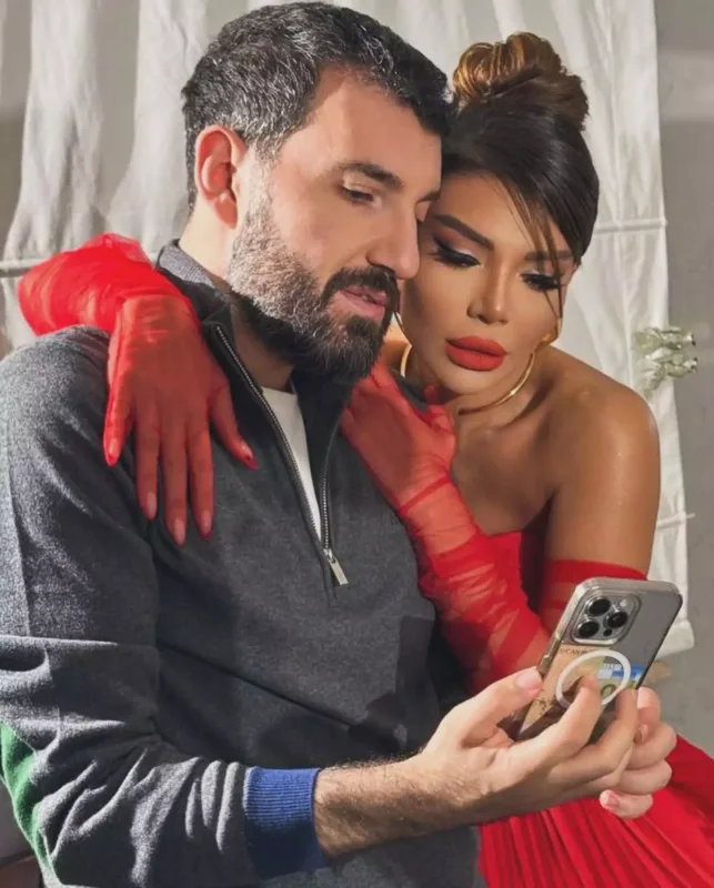 Afaq qırmızılar içində