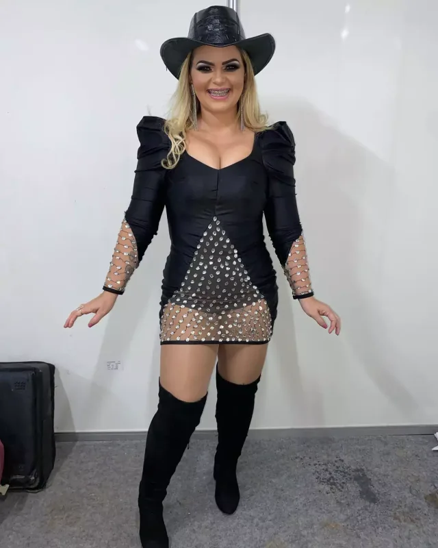 Müğənni plastik əməliyyat zamanı öldü