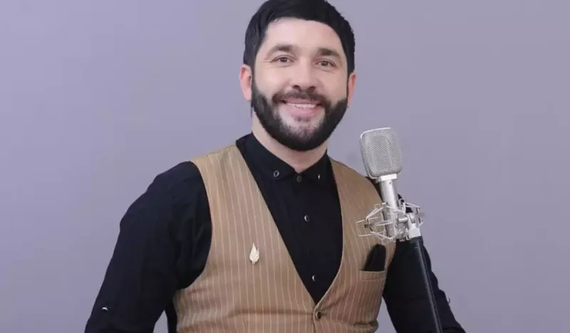 Səlim aparıcılığa başladı