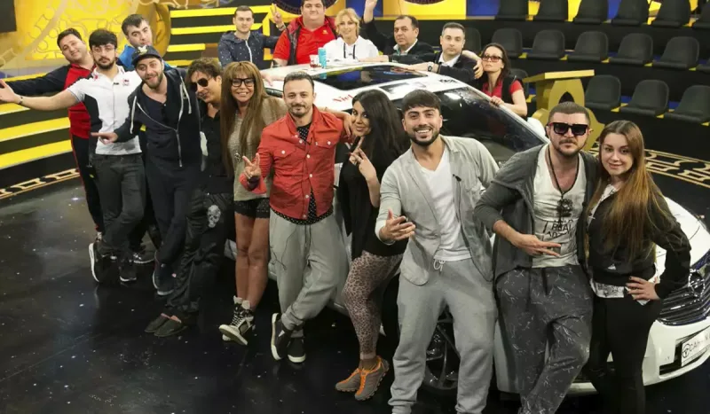 ““Maşın” şou dərsliyə salınmalıdır”