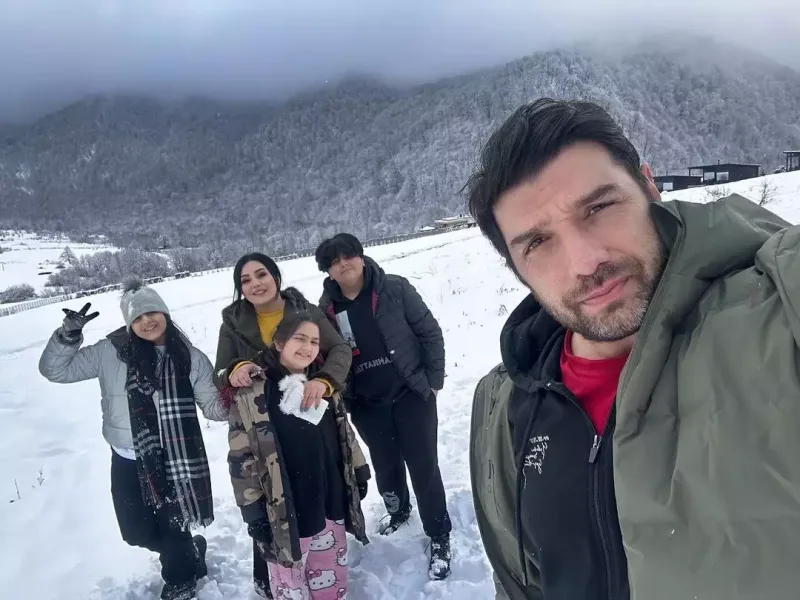 Kənanla Aygünün ailə tətili…