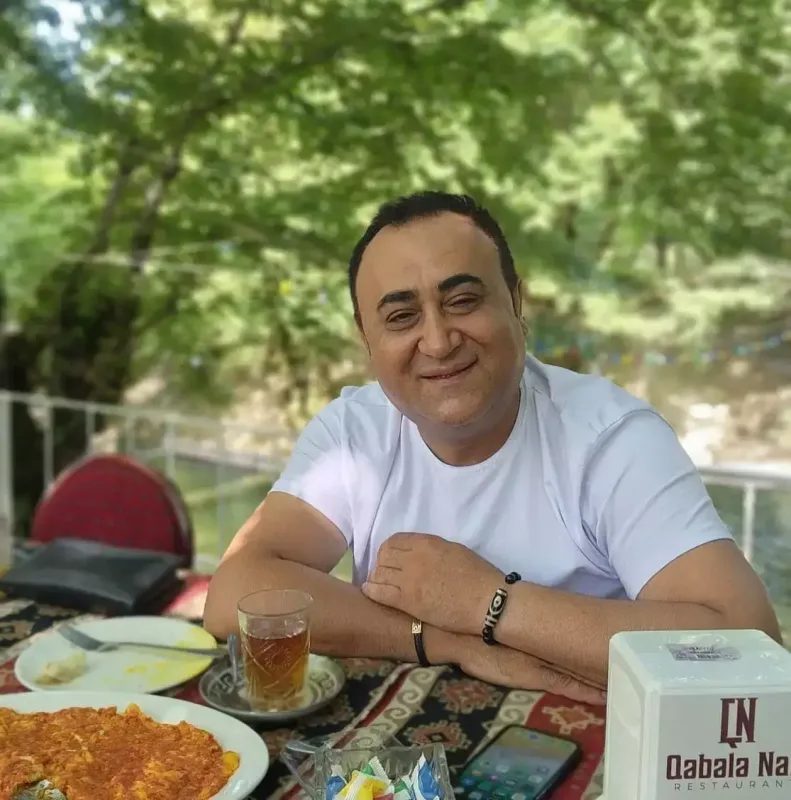 Elgiz qızını paylaşdı