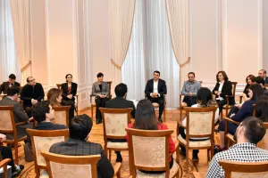 Nazir o şəxslərlə görüşdü