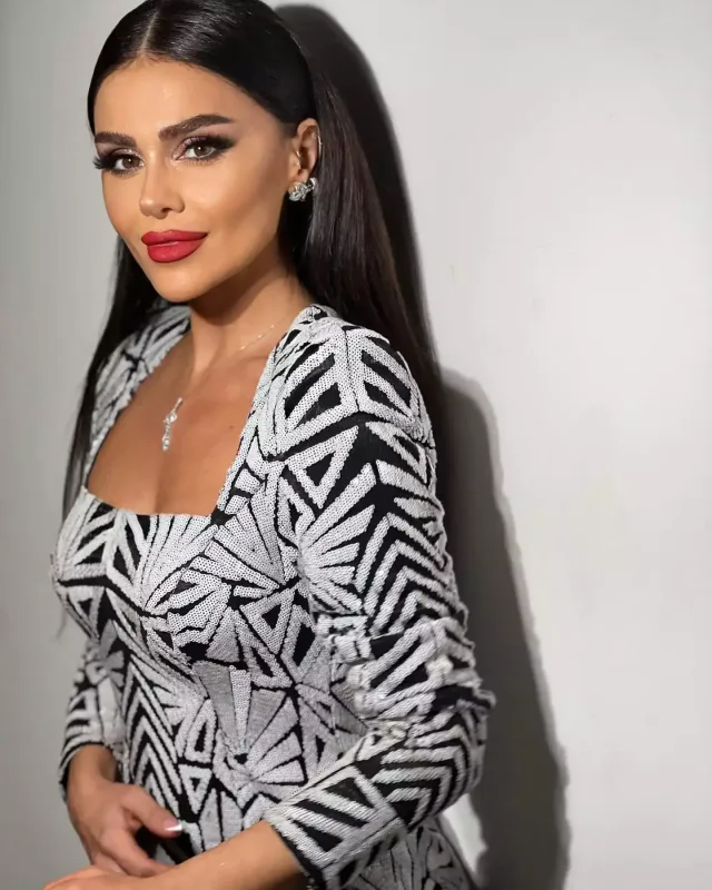 Günelin həyatında biri var?