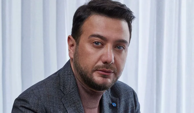 "Eyni simaları izləməkdən bezmişəm"