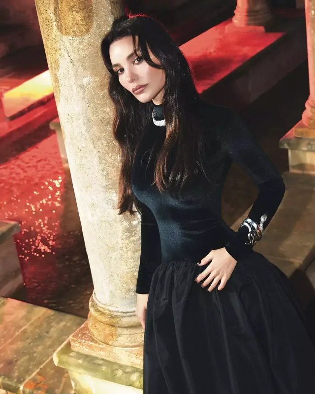 Hazal eşq həyatından danışdı