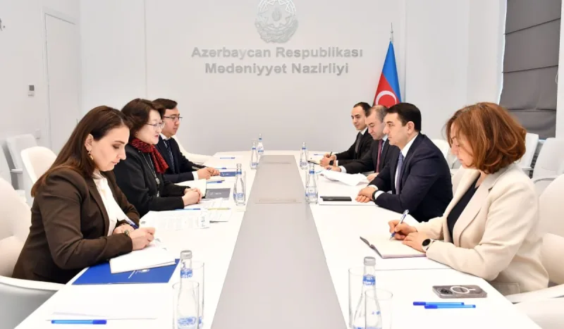 Adil Kərimli Raimkulova ilə görüşdü