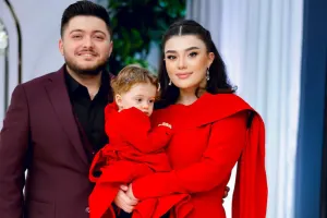 İlk dəfə qızlarının üzünü göstərdilər