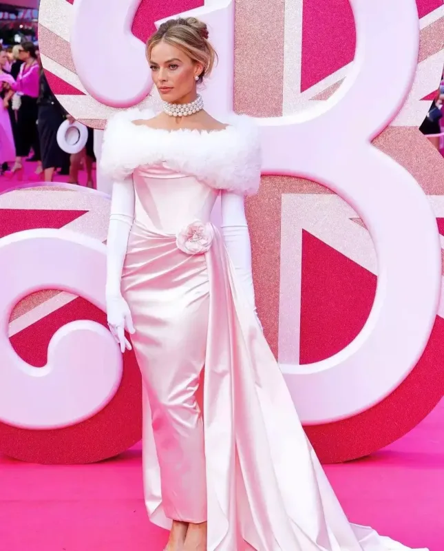 “Barbi” səssizliyini pozdu