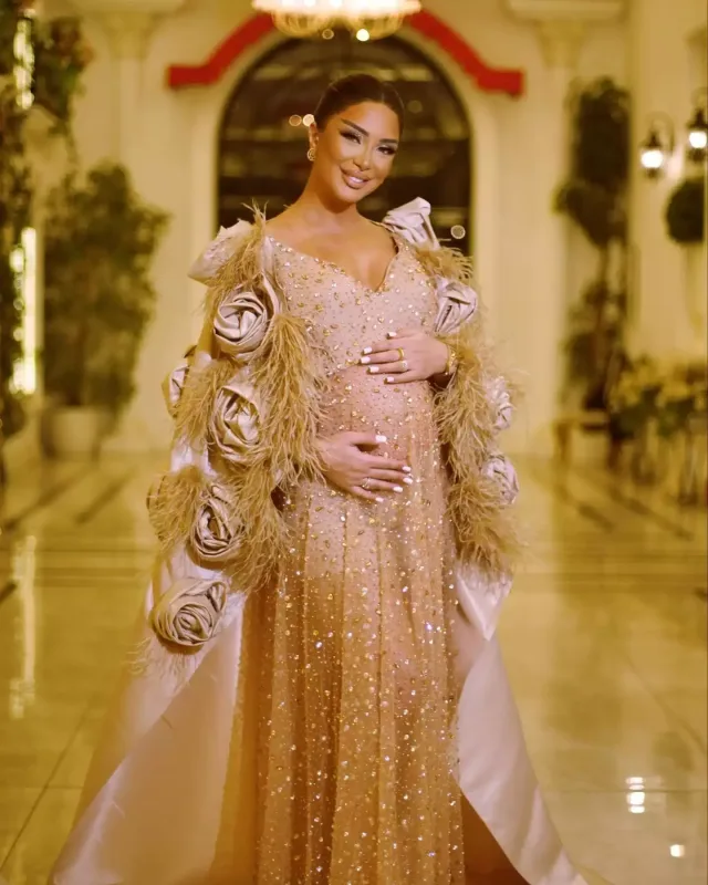 Çinarə qız anası olacaq