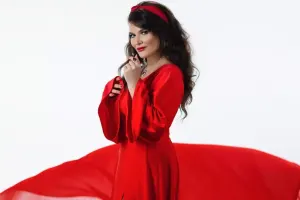 Xumar Ramiz Rövşənin sözlərinə mahnı oxudu