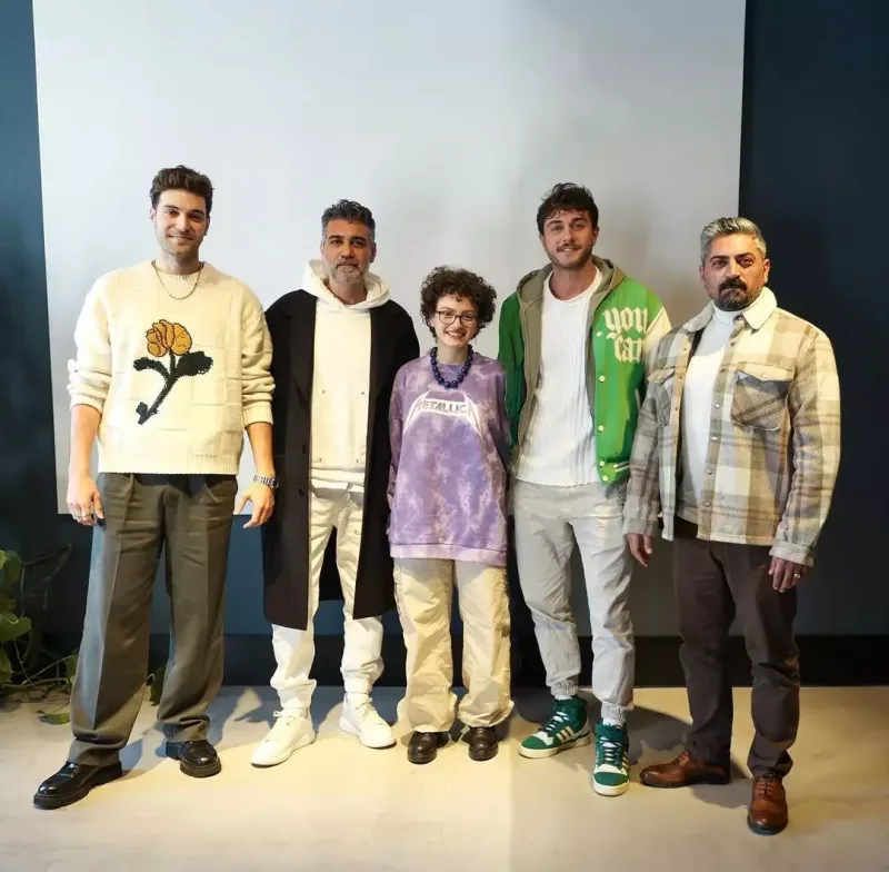 Serial üçün bir araya gəldilər