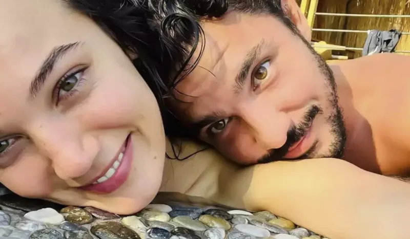 Adlarını telefona “cartcurt” yazıblar