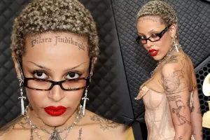 Alnına türk modelyerin adını yazdırdı