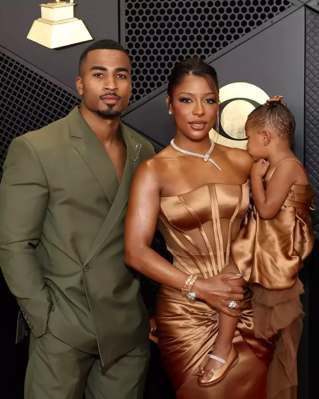 Qremmi-nin qırmızı xalısında...