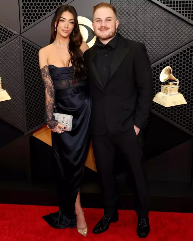 Qremmi-nin qırmızı xalısında...