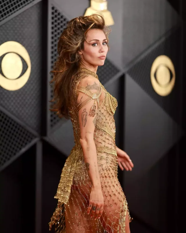 Qremmi-nin qırmızı xalısında...