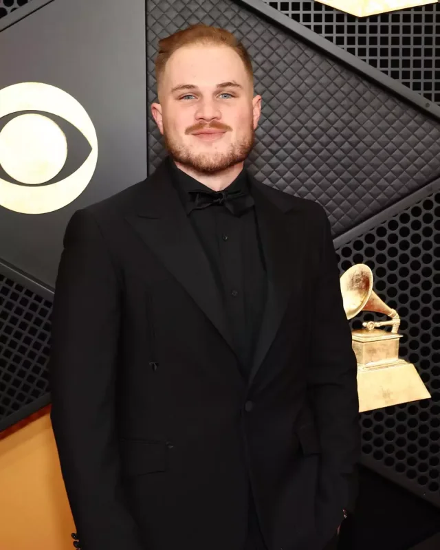 Qremmi-nin qırmızı xalısında...