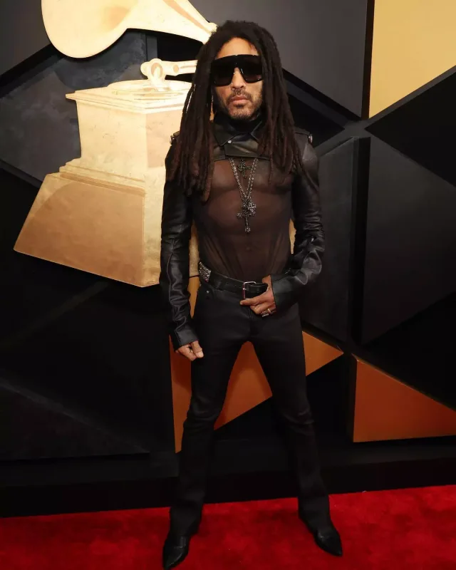 Qremmi-nin qırmızı xalısında...