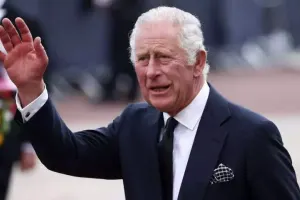 Kral xərçəngə tutuldu