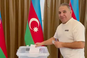 Ədalət səsverməyə Dubaydan qoşuldu