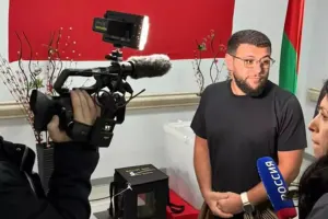 Navai səs vermək üçün Bakıda