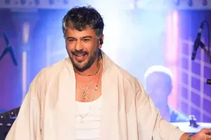 “Bu necə 54 yaşdır?”