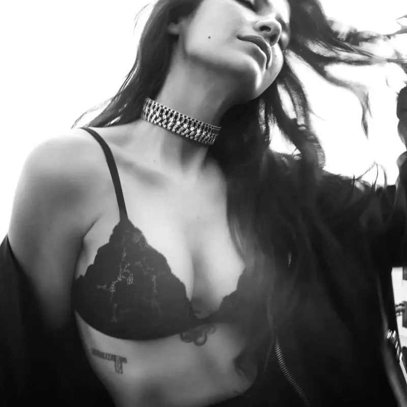 “Yasak Elma”nın Kumrusundan yeni fotolar