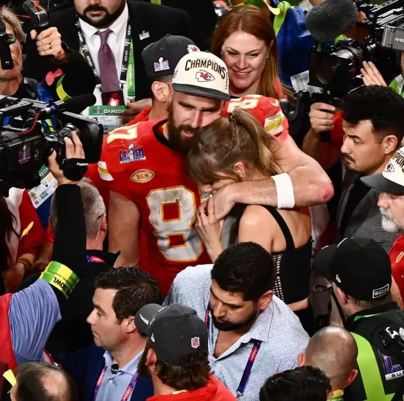 “Super Bowl”da eşq!