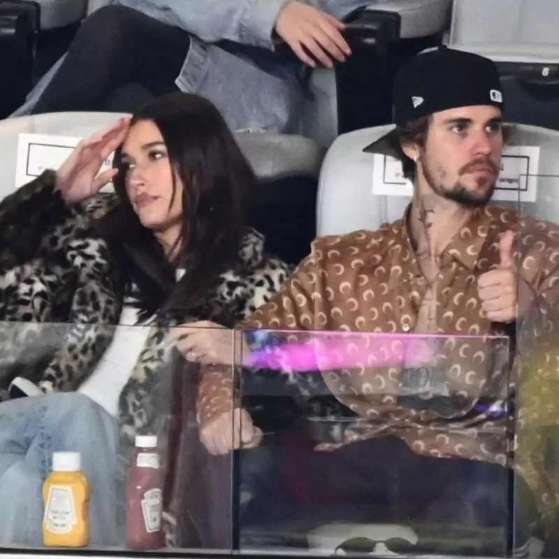 “Super Bowl”a axın etdilər...