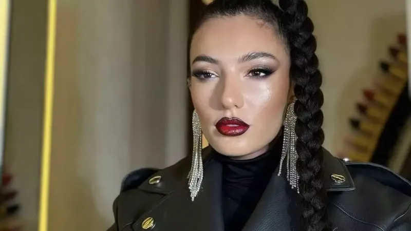 Dilarə “Maska”nın kadrarxasını paylaşdı