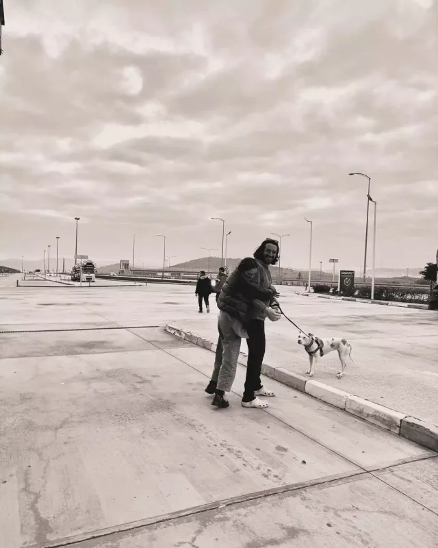 Merve sevgilisini paylaşdı