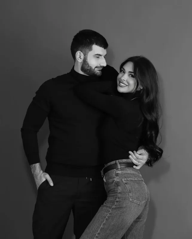 Razi həyat yoldaşı ilə fotosessiya etdirdi